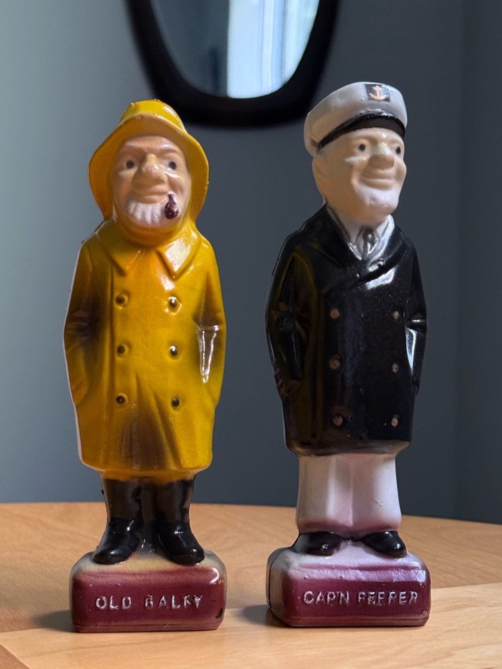 Vintage OLD SALTY & CAP'N PEPPER Blow Mold Salt Pepper Shakers Set Hong Kong